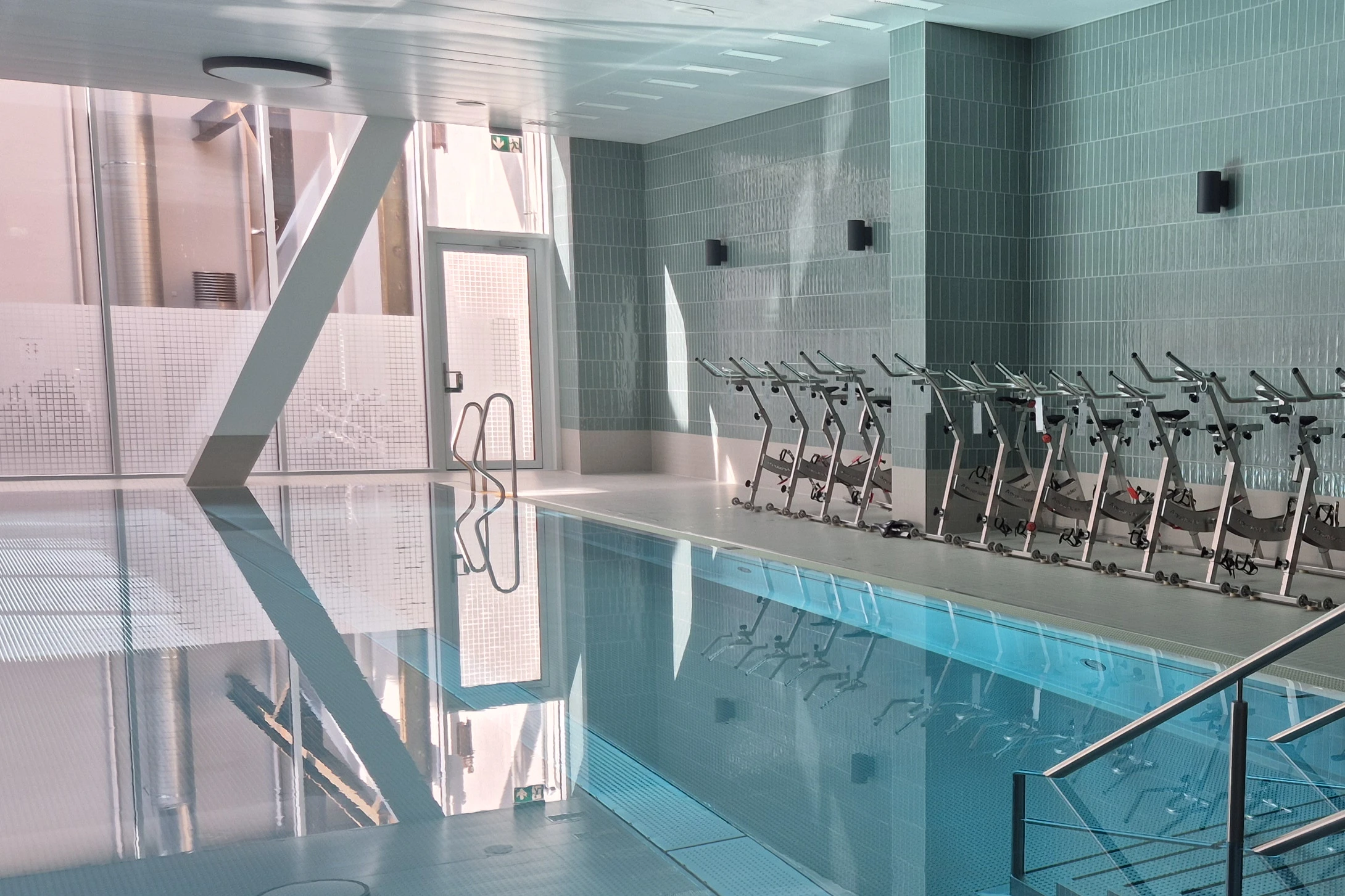 Schwimmbad Schwimmbad mit Aquariders